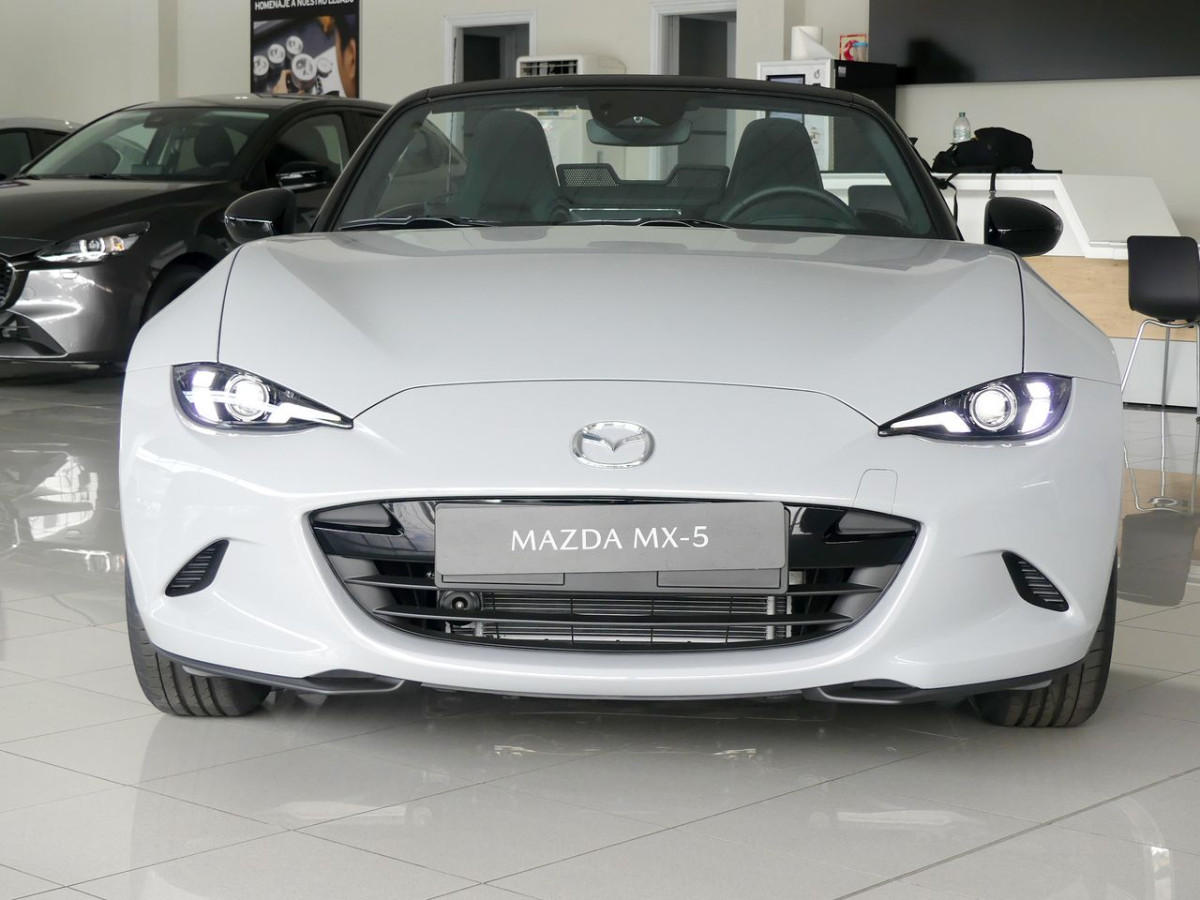 MAZDA MX-5