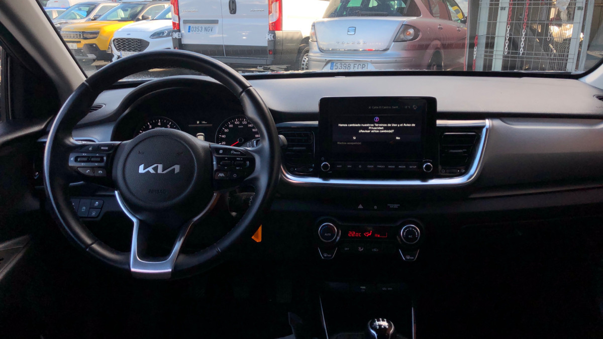 KIA STONIC