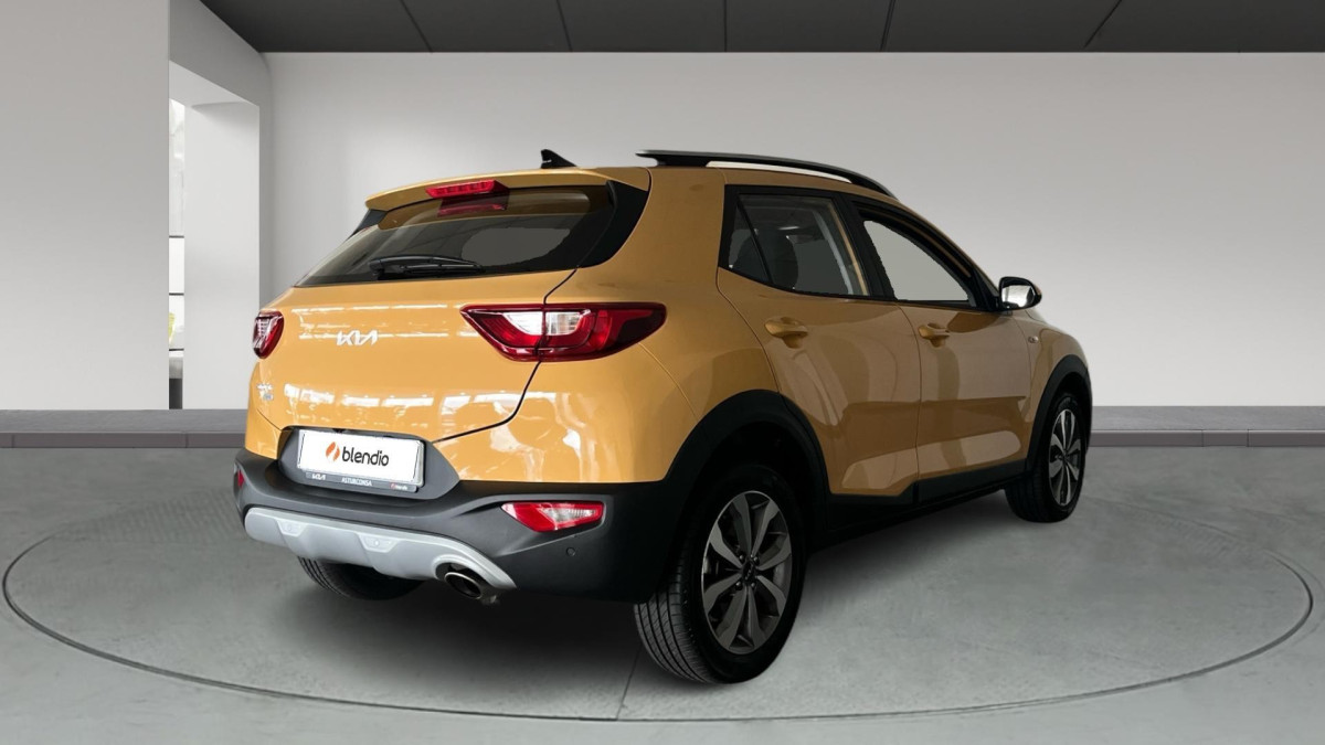 KIA STONIC