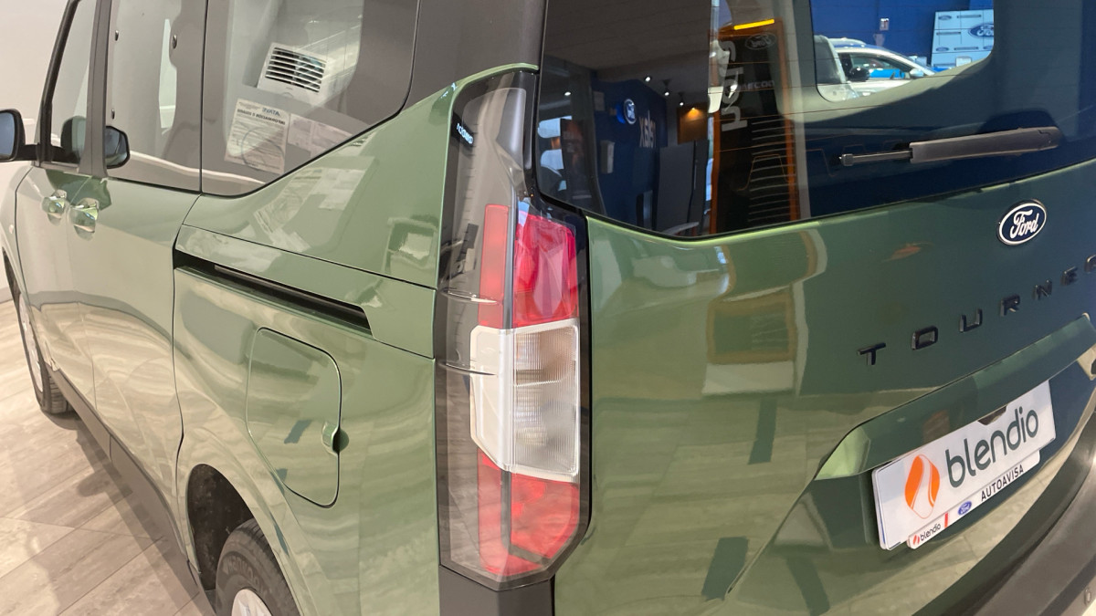 FORD TOURNEO COURIER