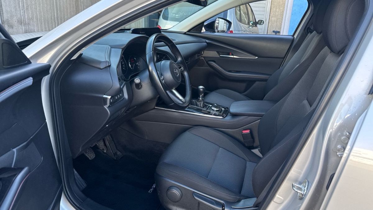 MAZDA CX-30