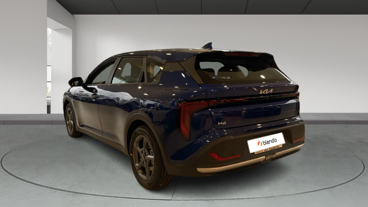 KIA K4