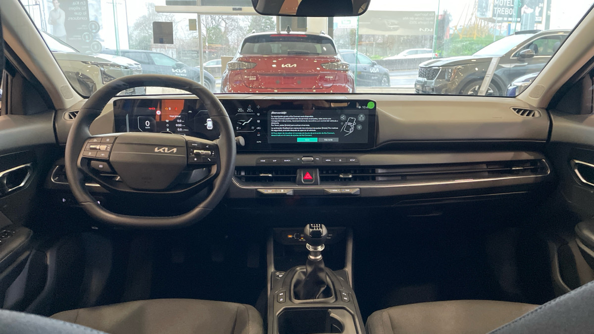 KIA K4
