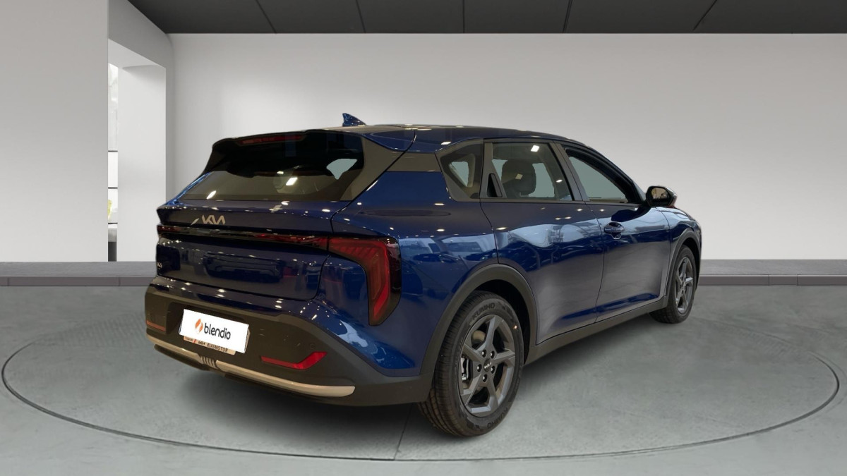 KIA K4