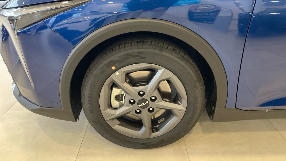 KIA K4