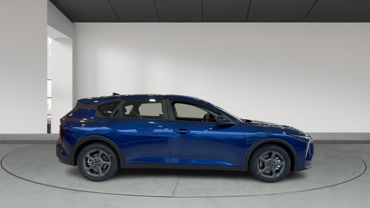 KIA K4