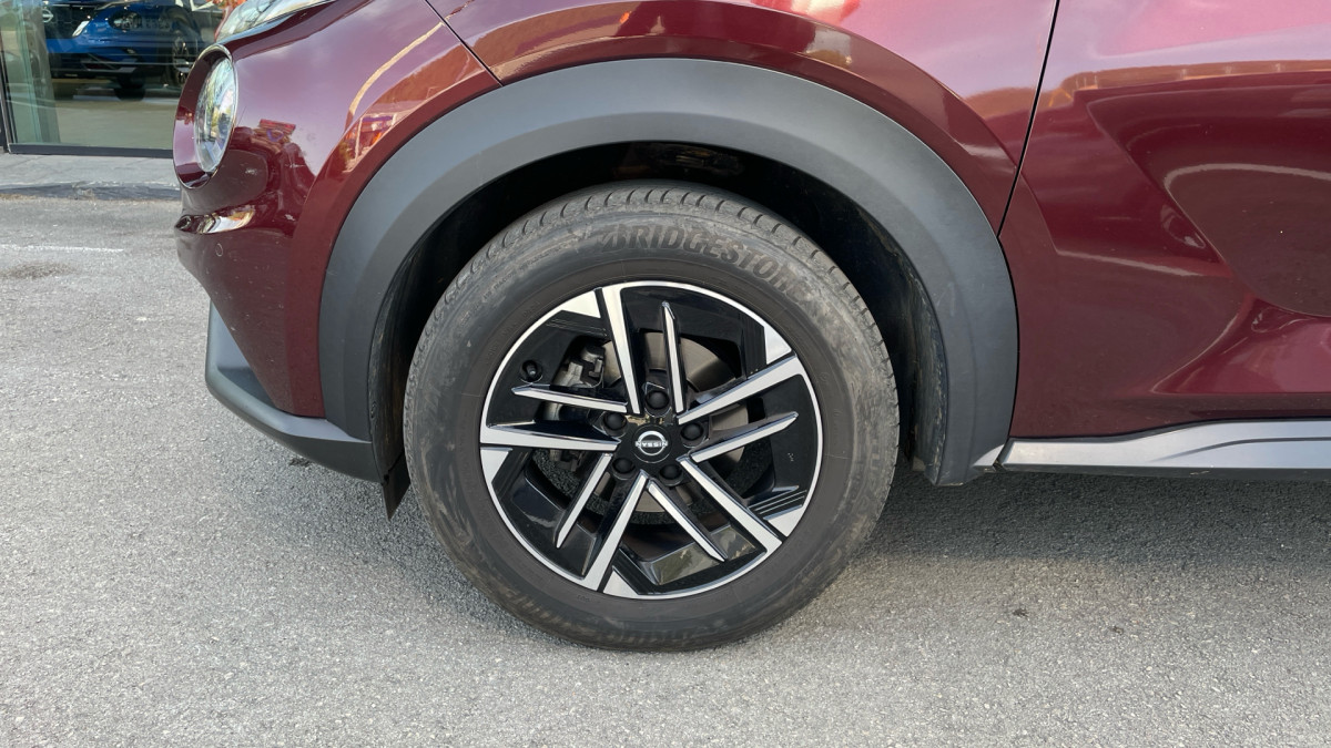 NISSAN JUKE