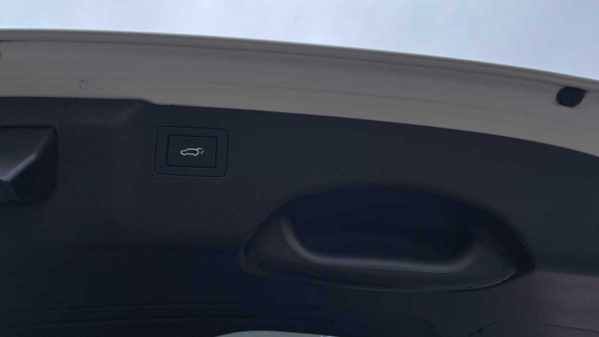 HYUNDAI GRAND SANTA FE