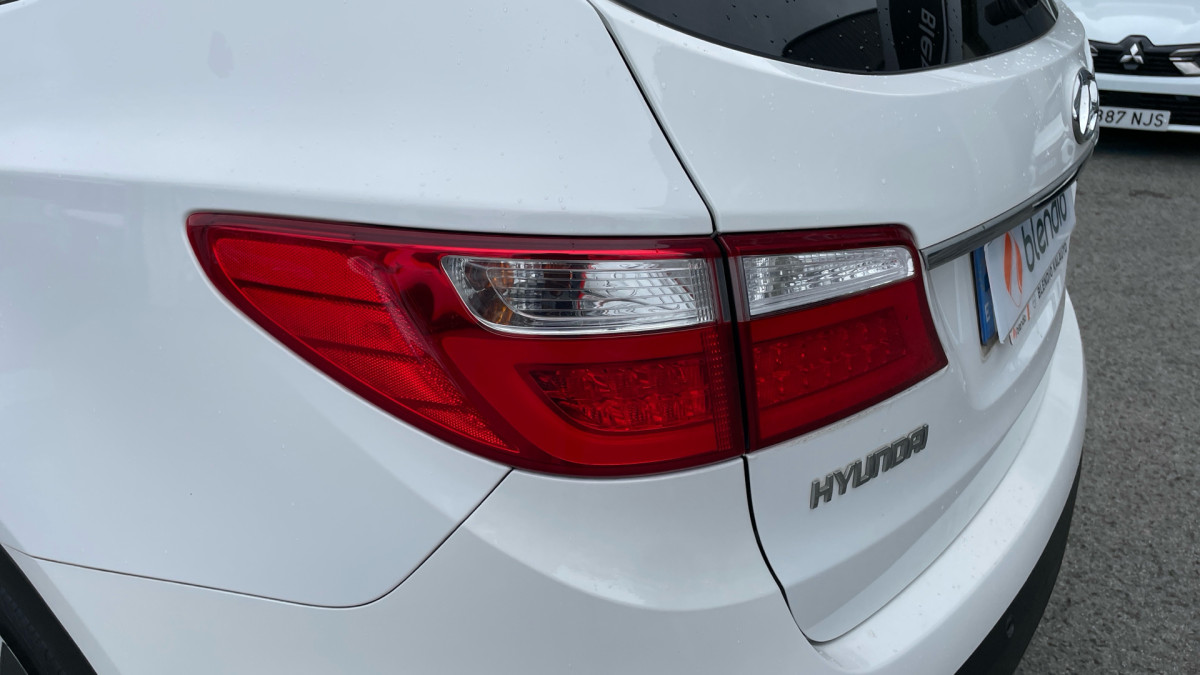 HYUNDAI GRAND SANTA FE