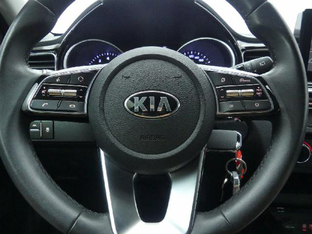 KIA CEEŽD
