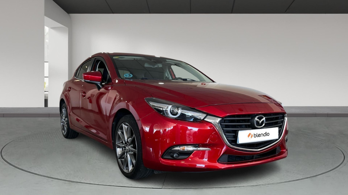 MAZDA 3