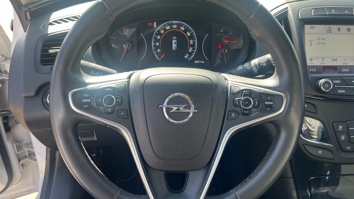 OPEL INSIGNIA
