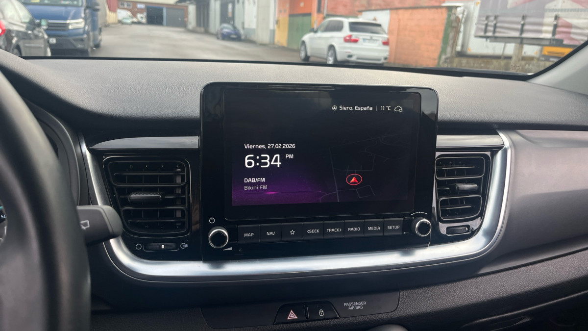 KIA STONIC