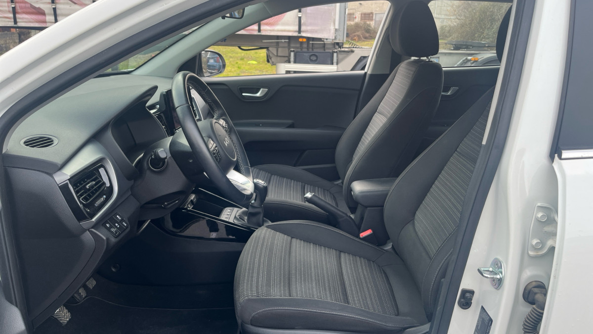 KIA STONIC