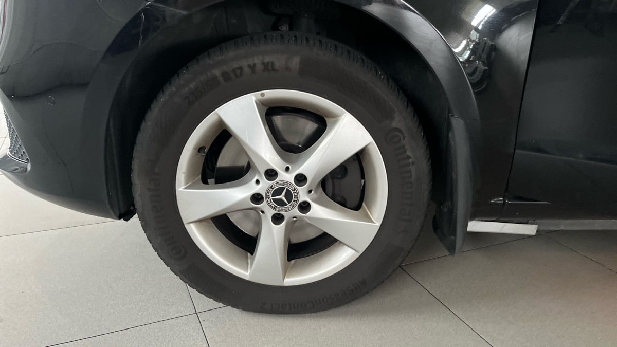 MERCEDES V-CLASS