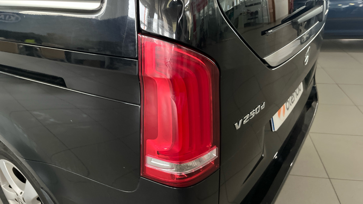 MERCEDES V-CLASS