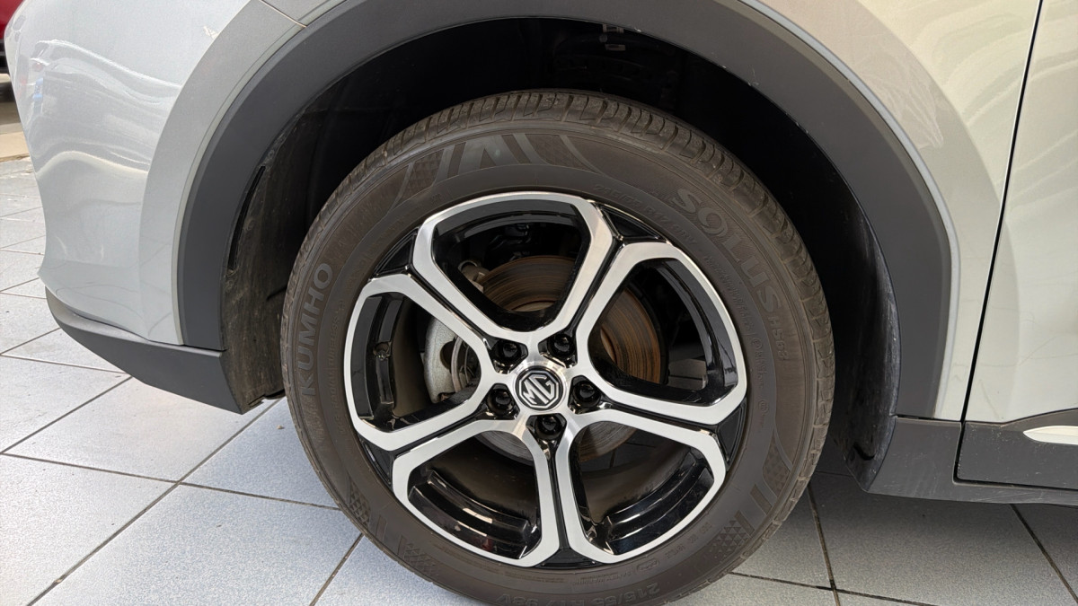 MG ZS