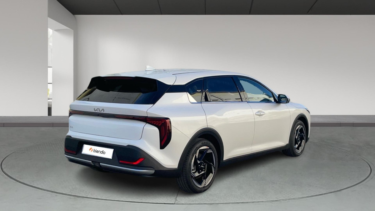 KIA K4