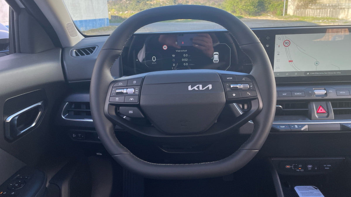KIA K4