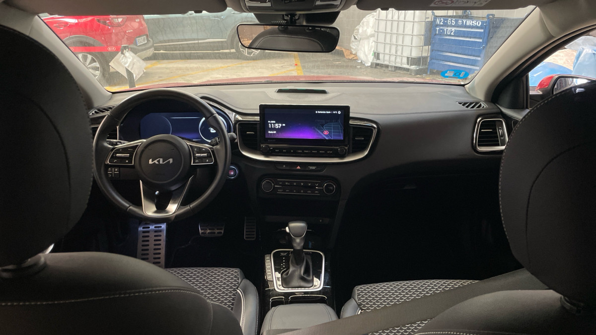 KIA XCEED