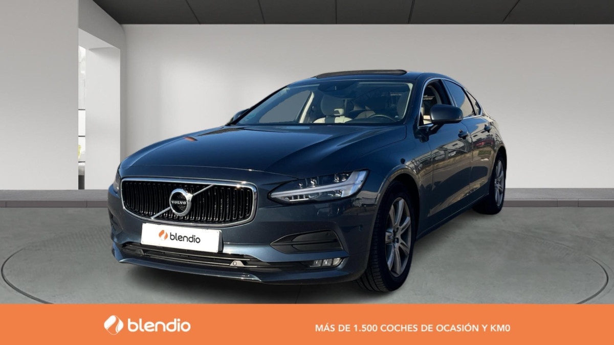 VOLVO S90 S90 2.0 D4 MOMENTUM AUTO 4P