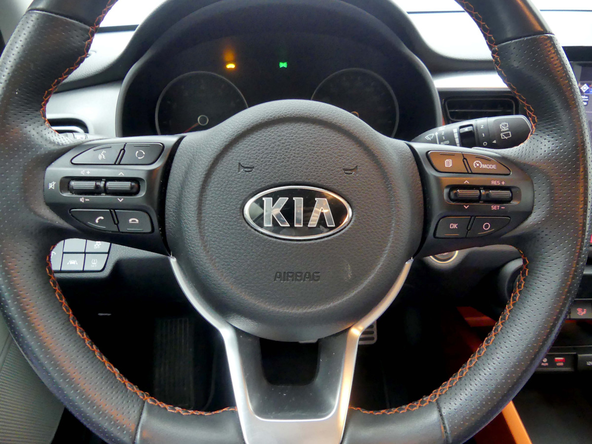 KIA STONIC