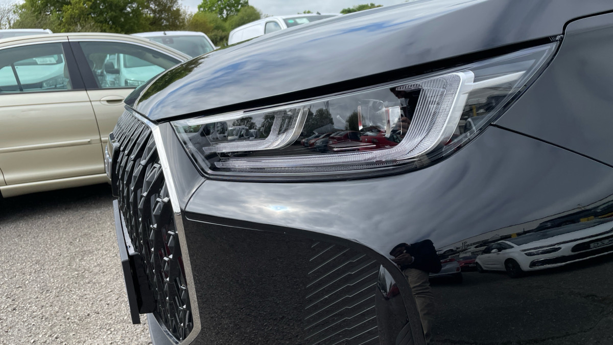 EBRO S700 PHEV