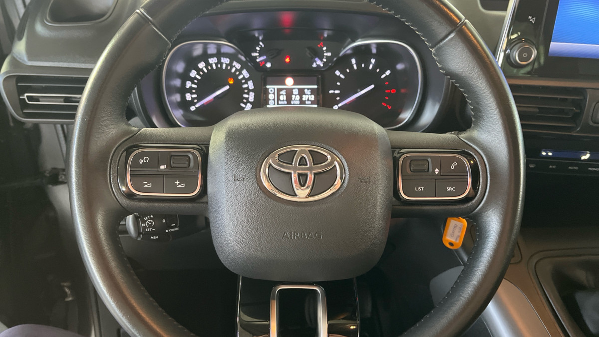 TOYOTA PROACE CITY VERSO