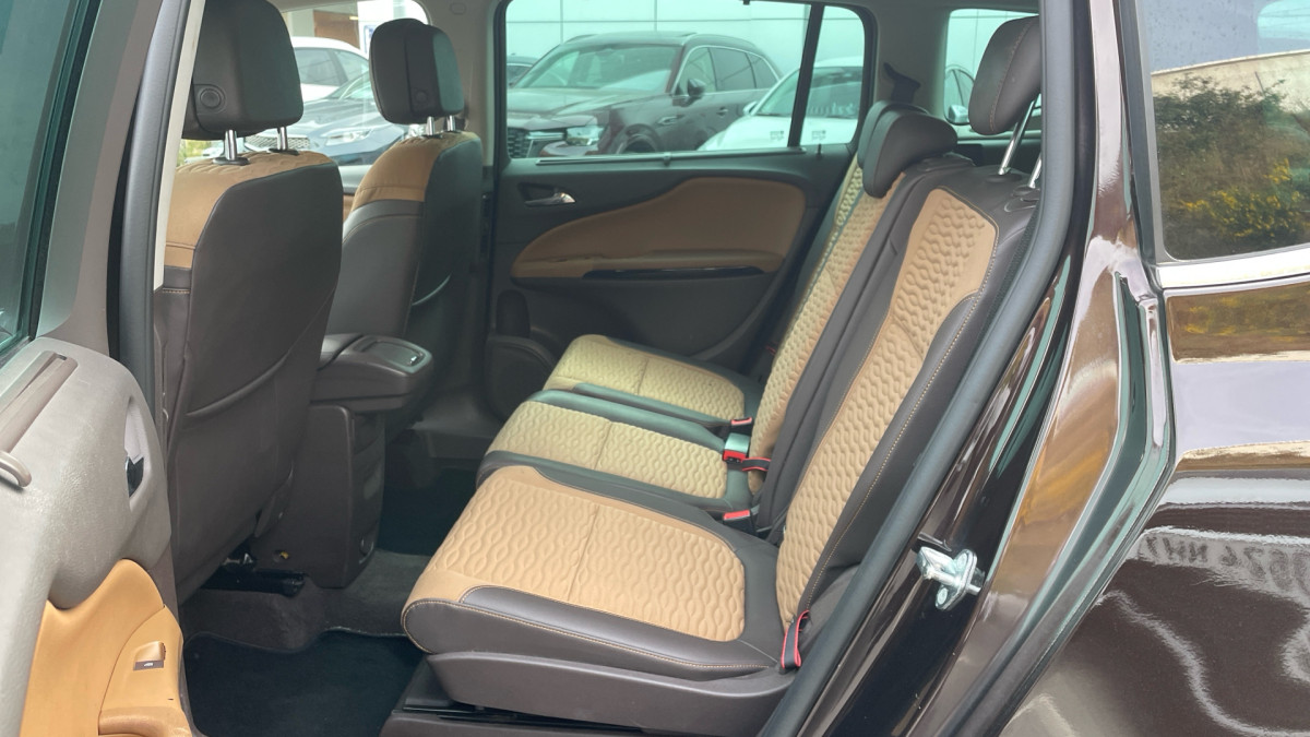 OPEL ZAFIRA TOURER