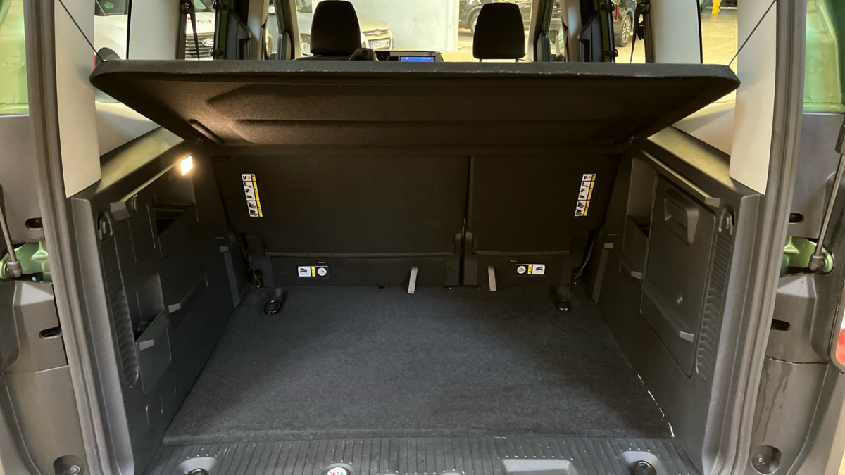 FORD TOURNEO COURIER