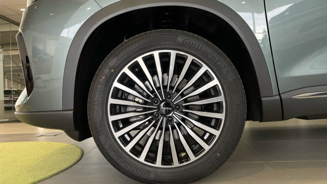 EBRO S800 PHEV