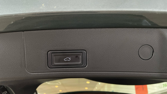 EBRO S800 PHEV