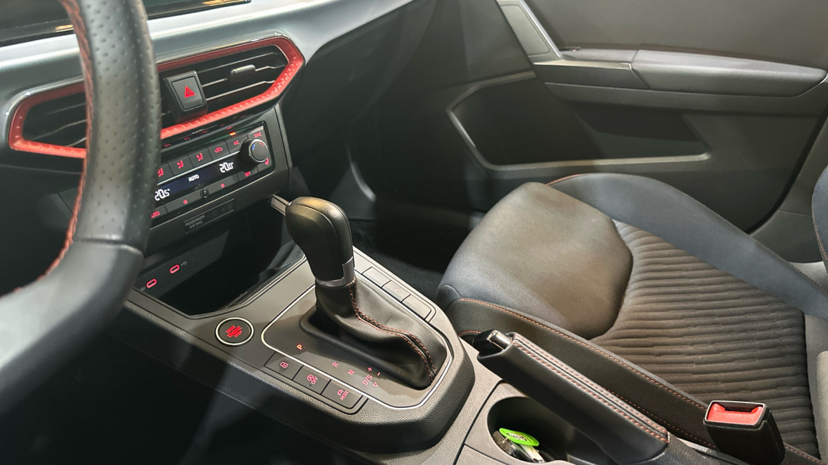 SEAT IBIZA
