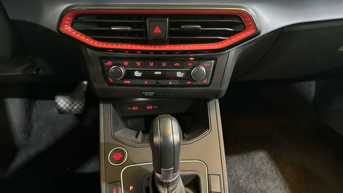 SEAT IBIZA