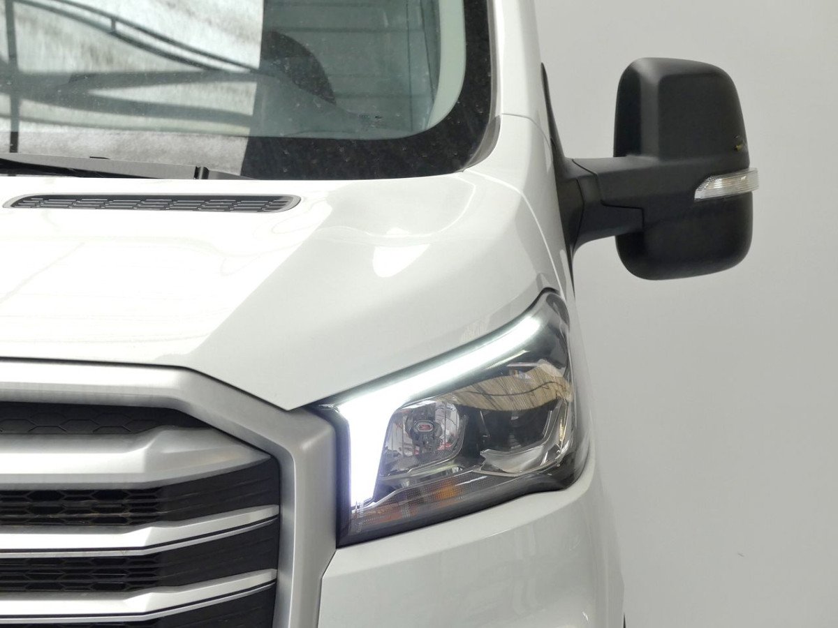 MAXUS Deliver 9