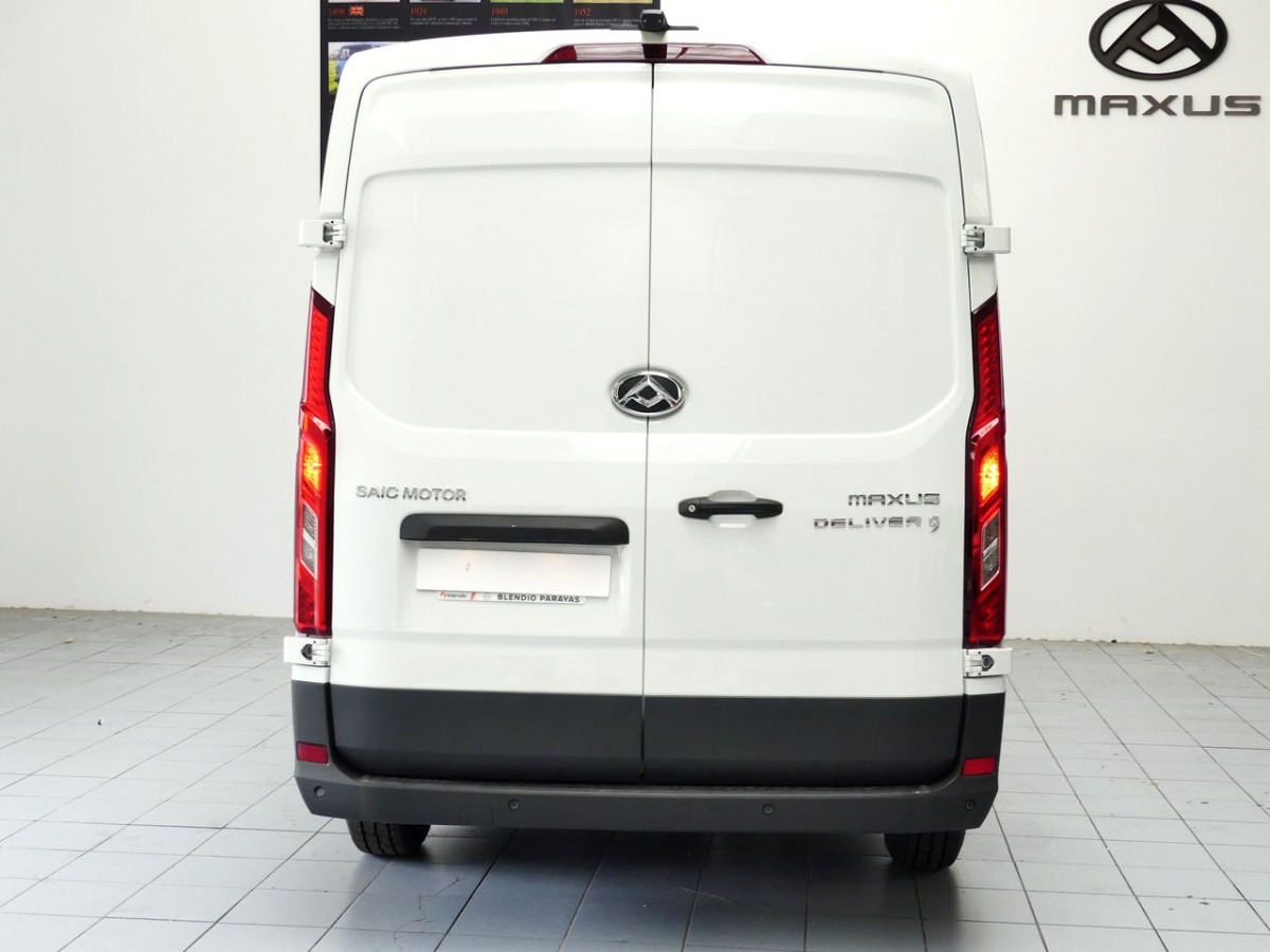 MAXUS Deliver 9