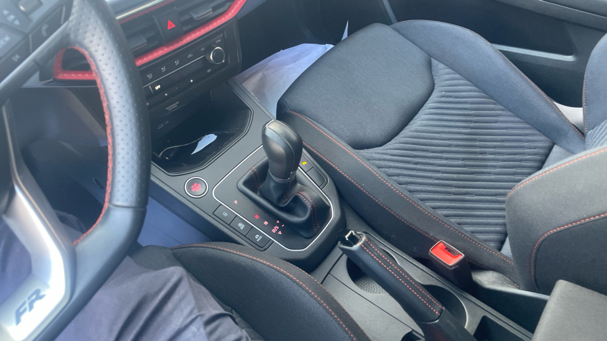 SEAT IBIZA