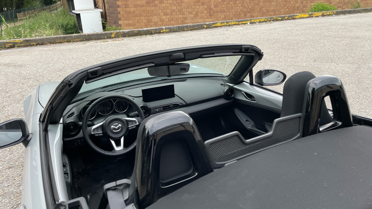 MAZDA MX5