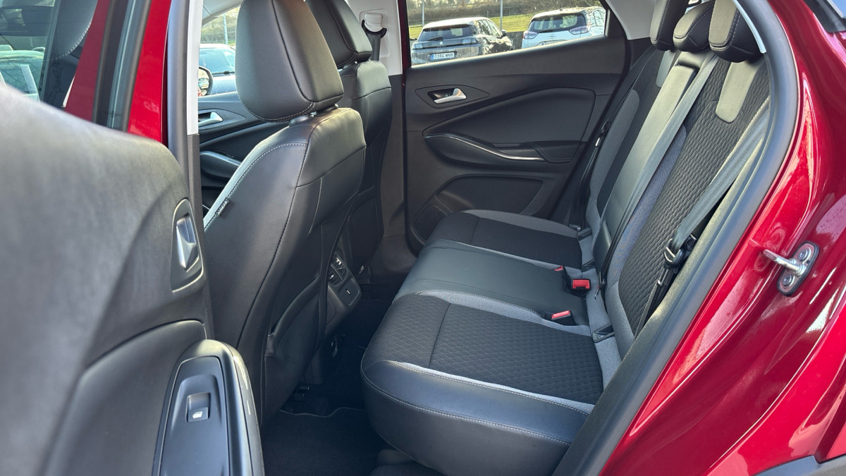 OPEL GRANDLAND X