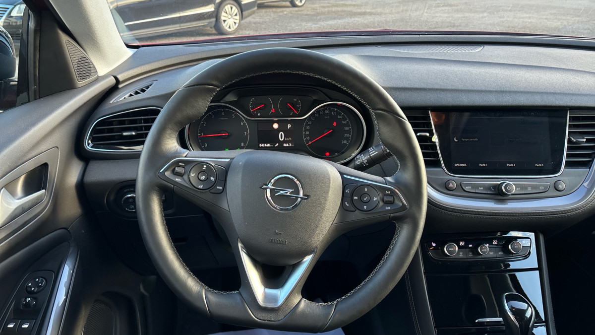 OPEL GRANDLAND X