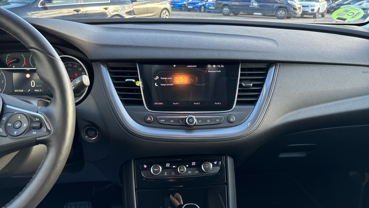 OPEL GRANDLAND X