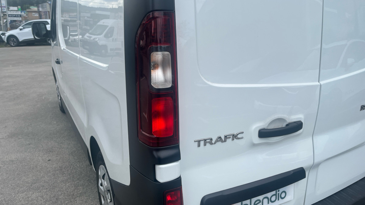 RENAULT TRAFIC