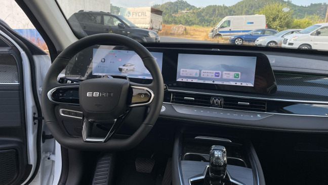 EBRO S700 PHEV