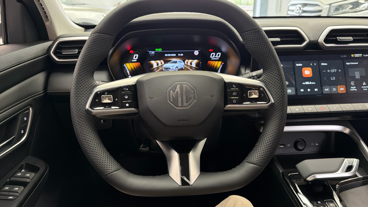 MG ZS