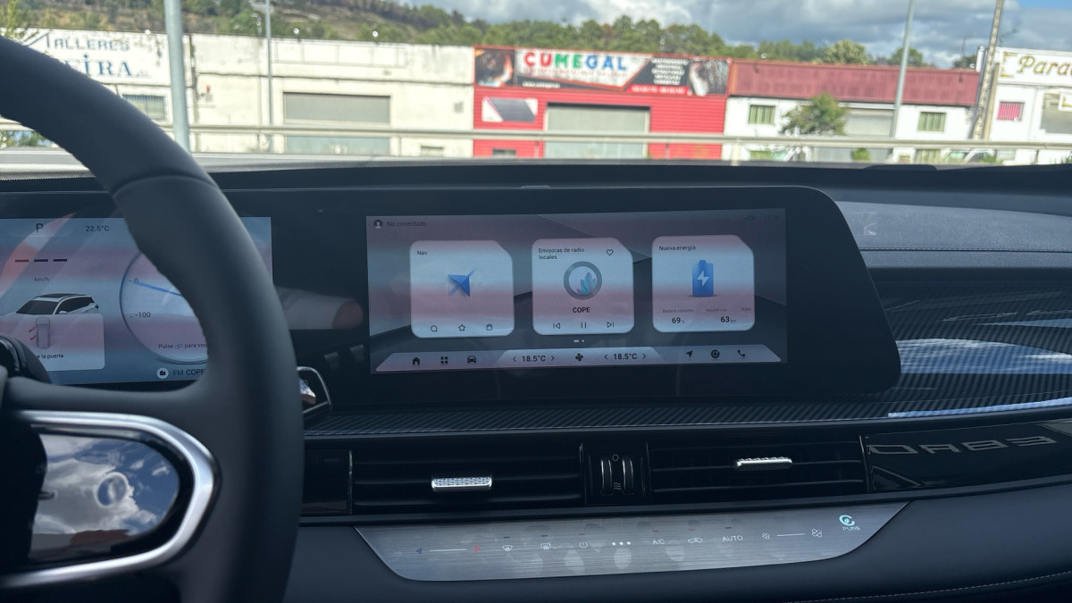 EBRO S700 PHEV