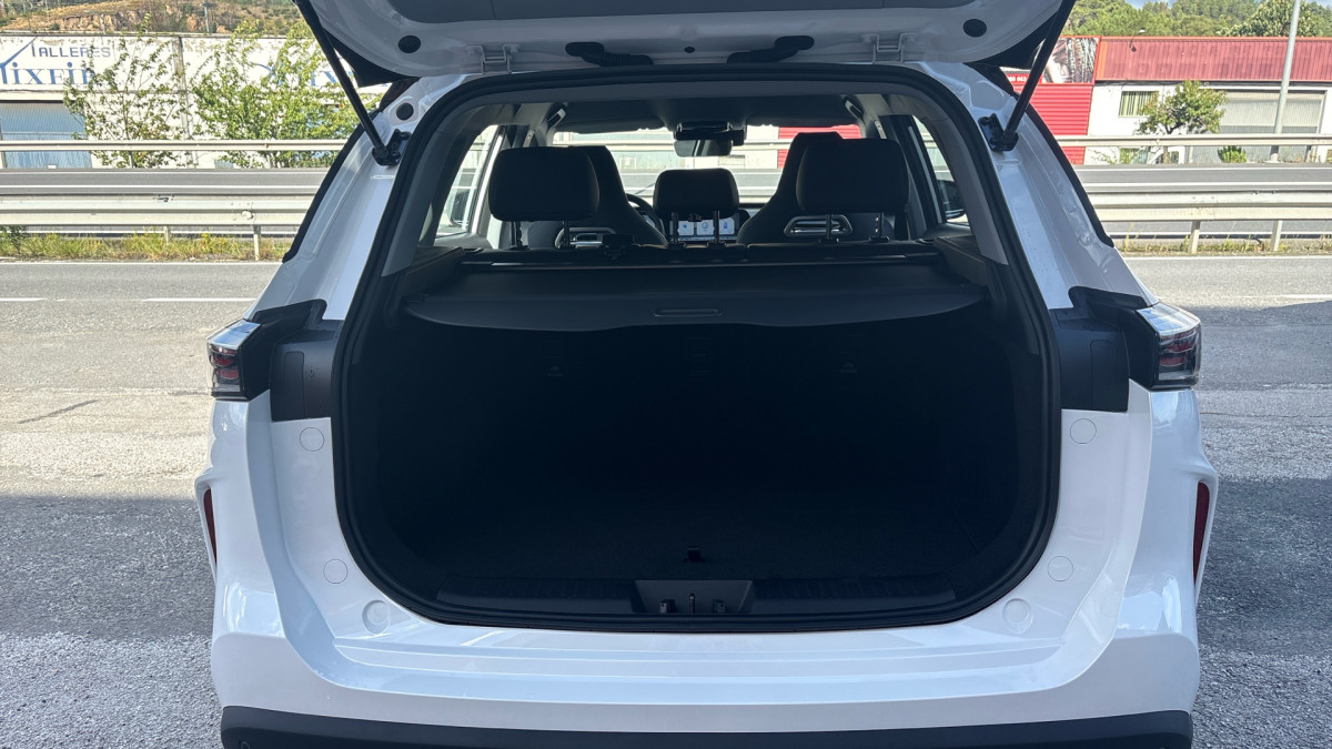 EBRO S700 PHEV