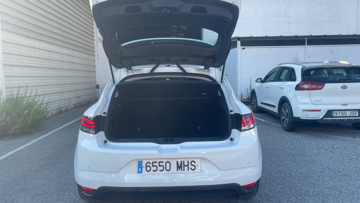 RENAULT MEGANE