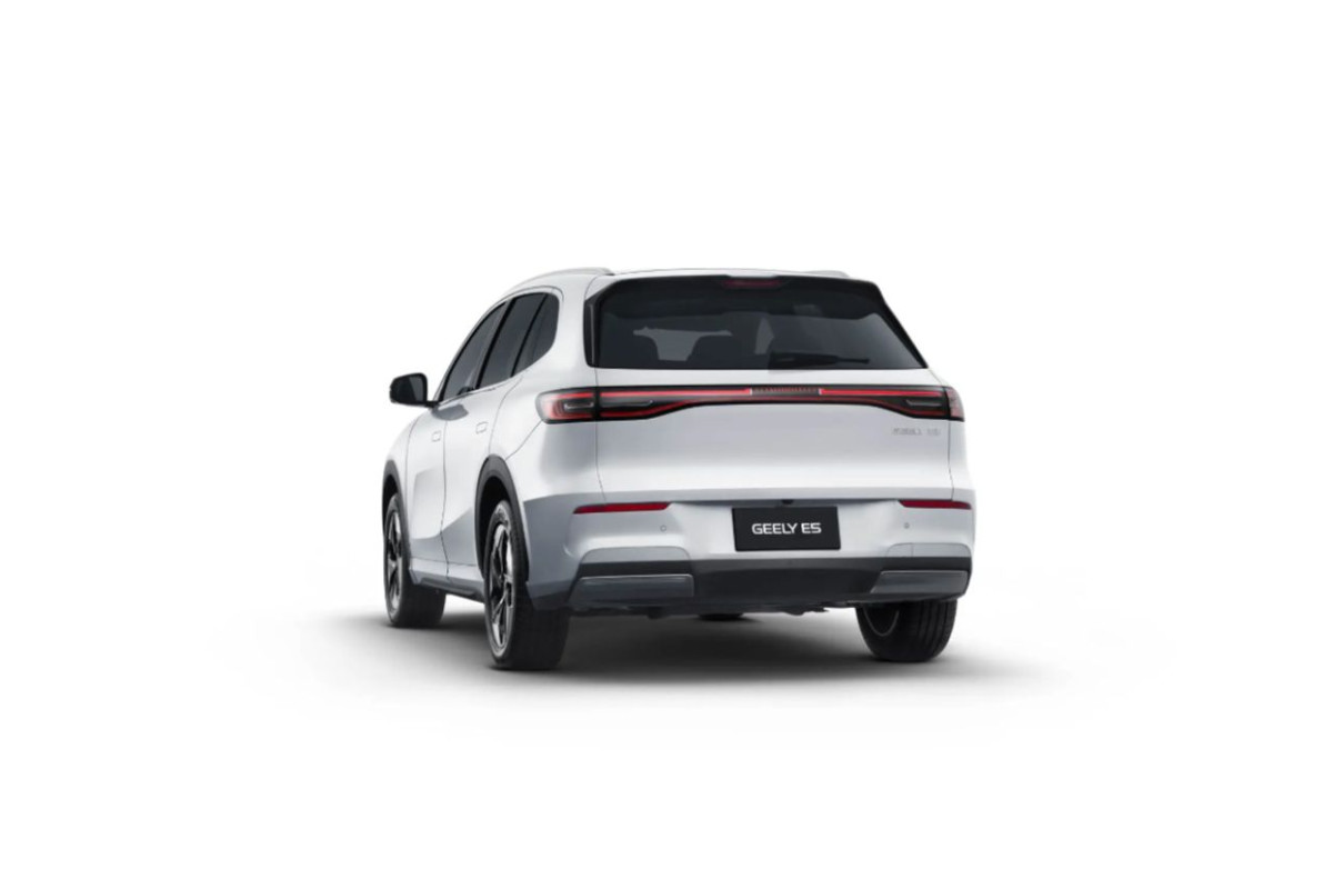 GEELY E5