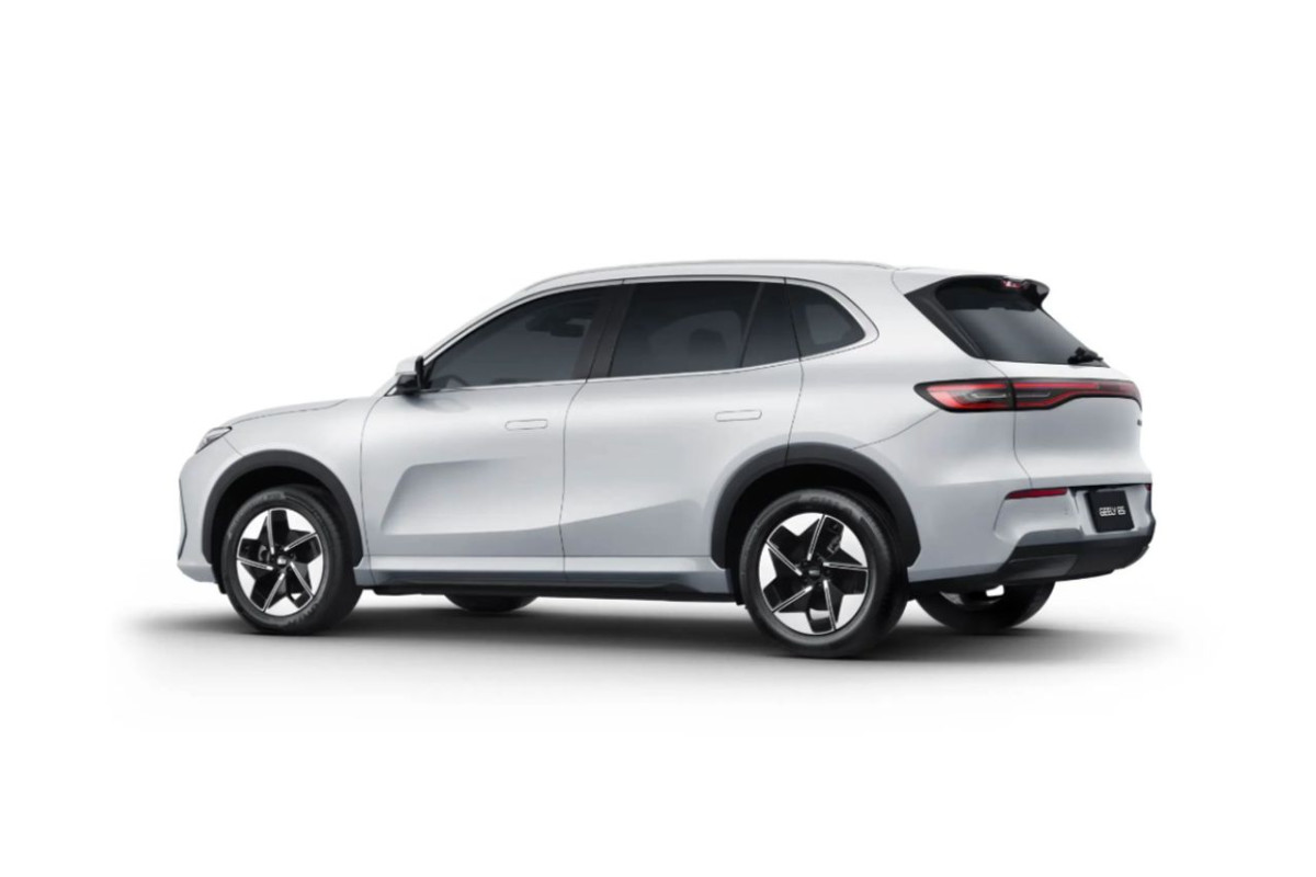 GEELY E5