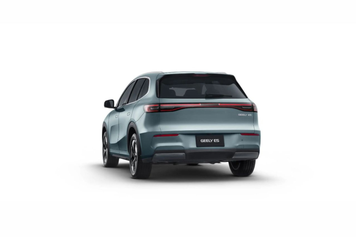 GEELY E5